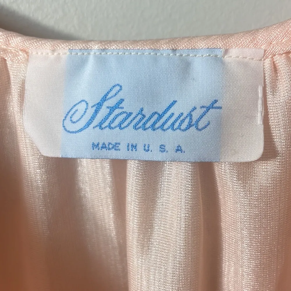 Vintage Stardust peach dressing gown 💯 nylon in size 42. ex. VTG condition - Image 4