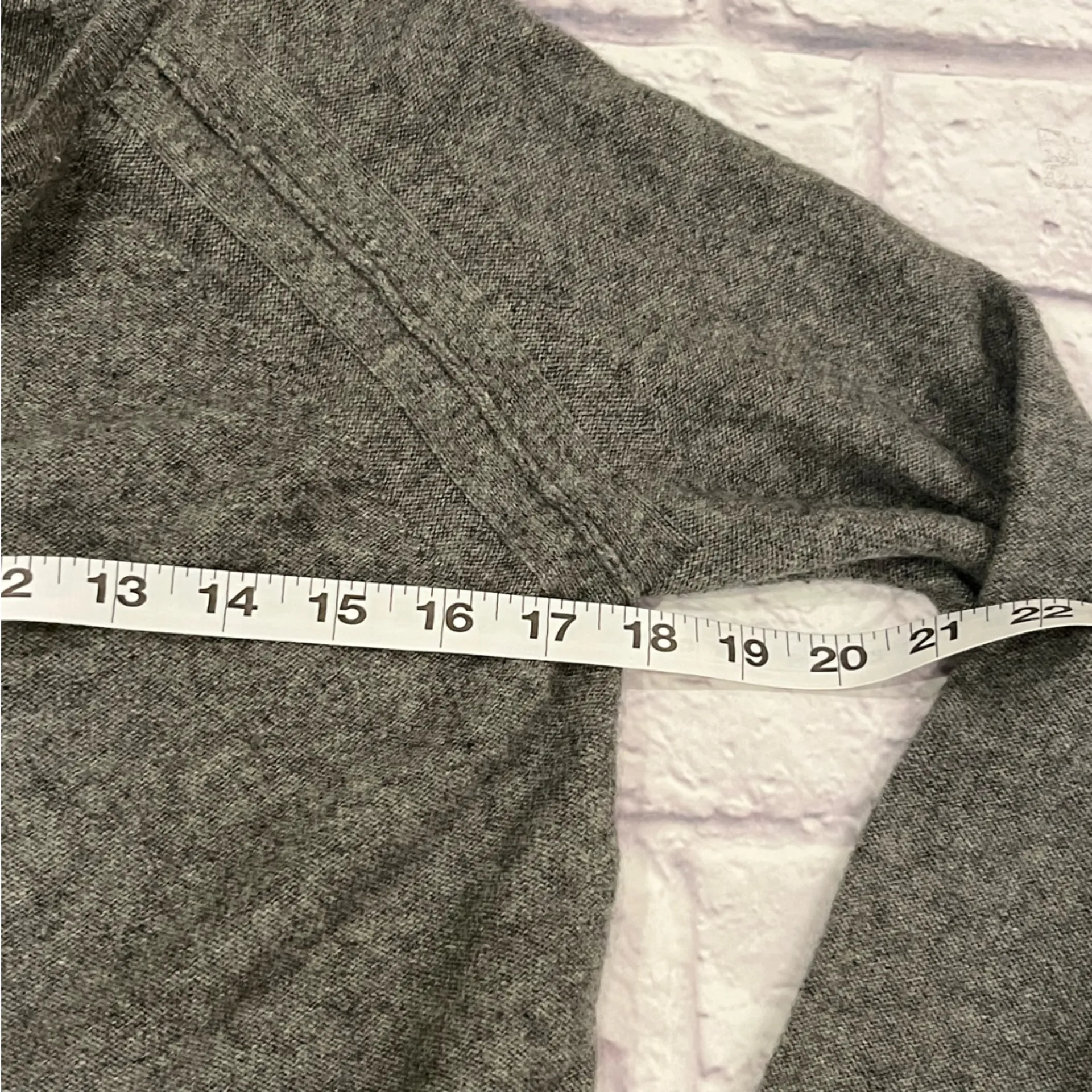 KIER + J 2 cashmere Charcoal grey Button - Image 6