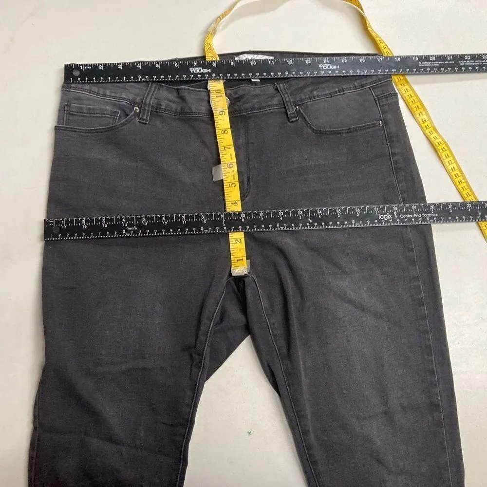 CALIFORNIA VINTAGE Women’s Faded Black Jeans Size 16 Inseam 28” - Image 11