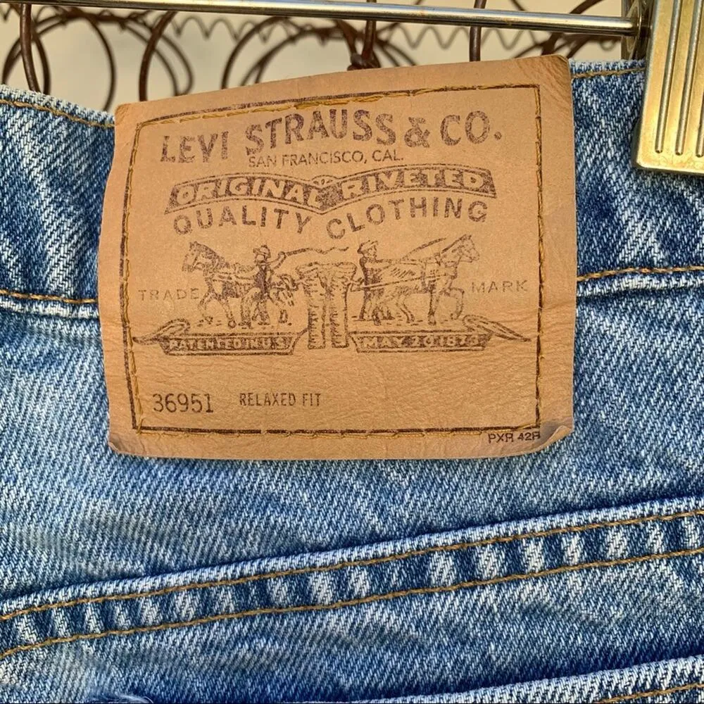 Vintage 90s Ladies 951 high rise relaxed fit jean shorts Size 12 - Image 3