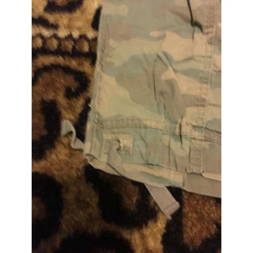 Old Navy Women's Casual Crop Capri Pants Bottoms Size XS Camouflage - Image 6