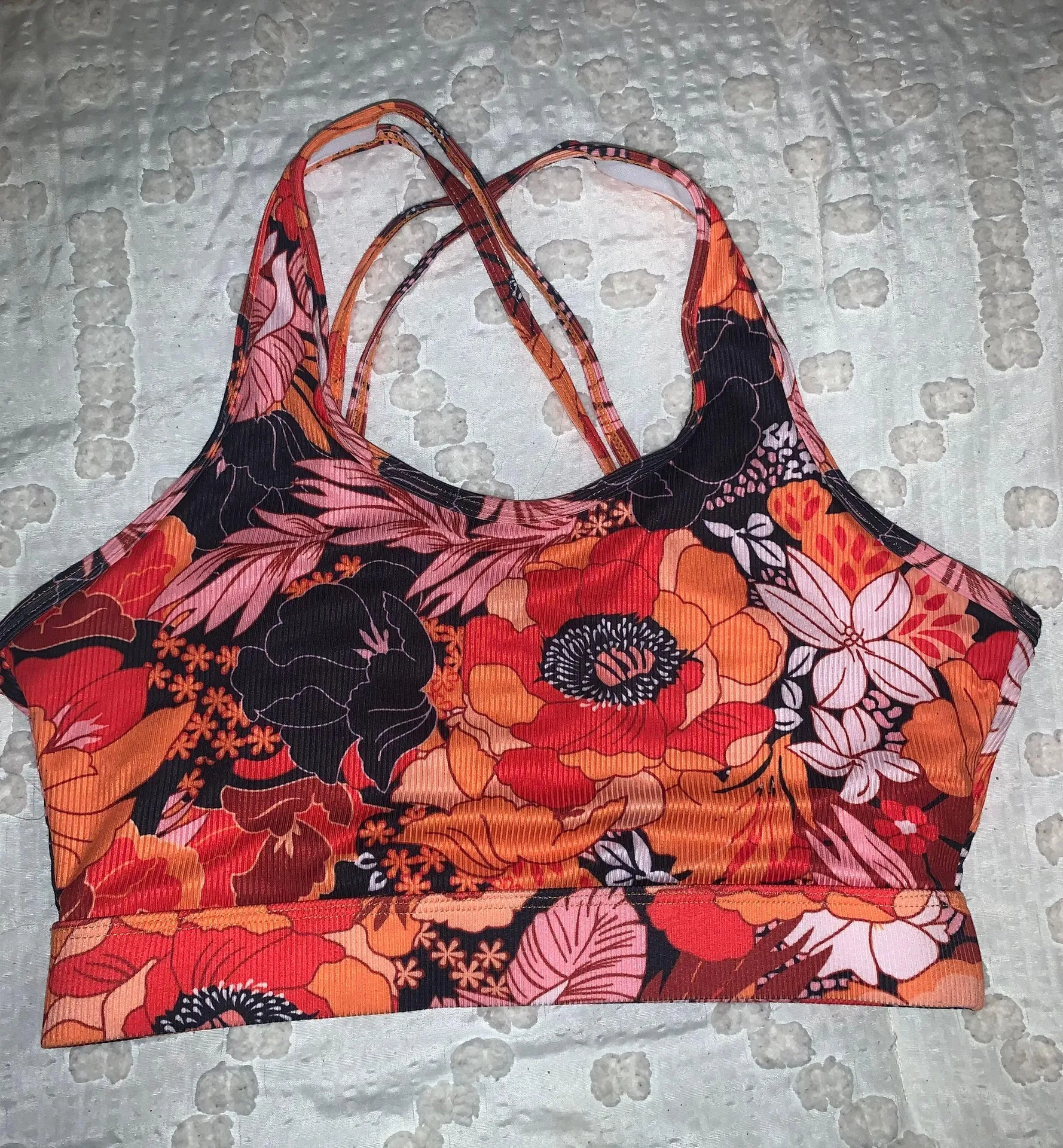 Sports Bra And Shorts Set - Image 2