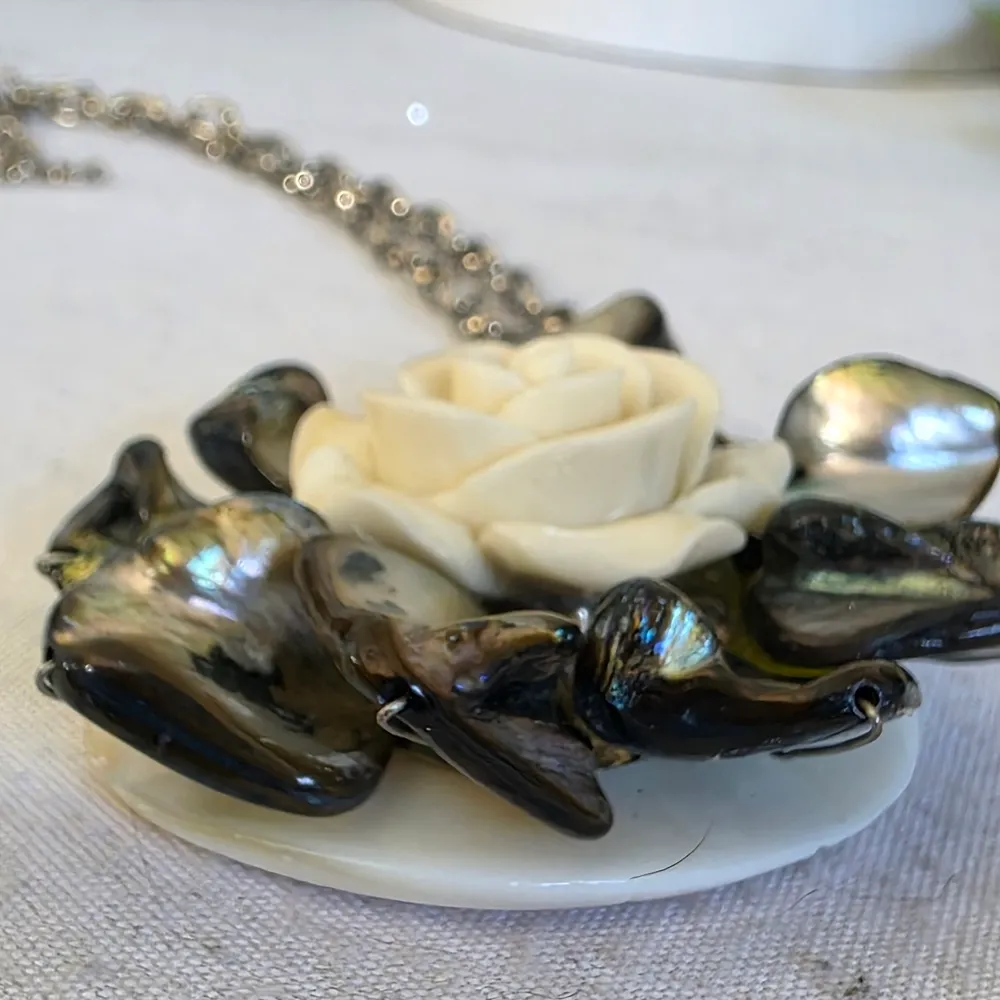 Artisan Abalone Mother Of Pearl Flower Pendant Necklace Earrings Set Silver - Image 7