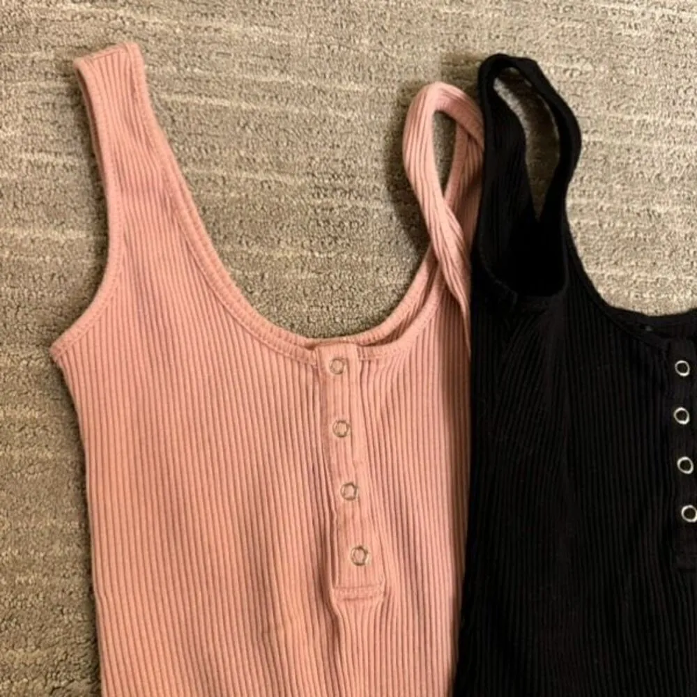 LE3NO Black Pink Blue Ribbed Henley Style Tank Top Bodysuits Set of 3 Small - Image 4