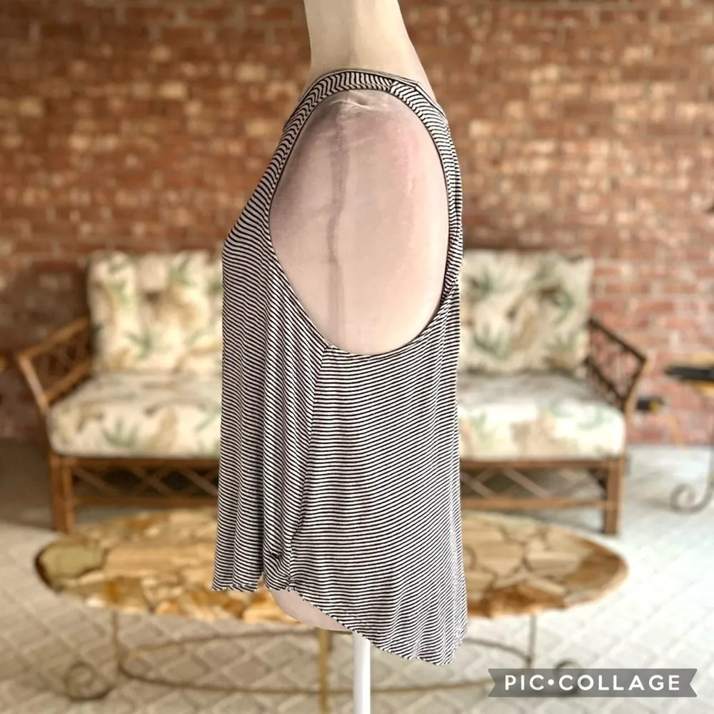 American Eagle Top Striped Twist Back Black White M Athleisure Yoga Tank Gym - Image 7