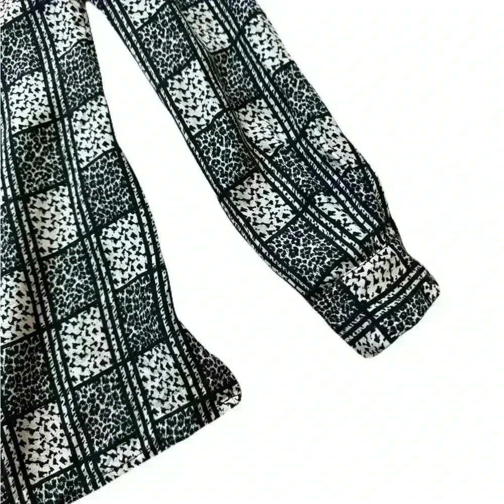 Women's Jaeger Black and White Silk Business Casual Lingerie Sleeve Blouse SizeM - Image 2