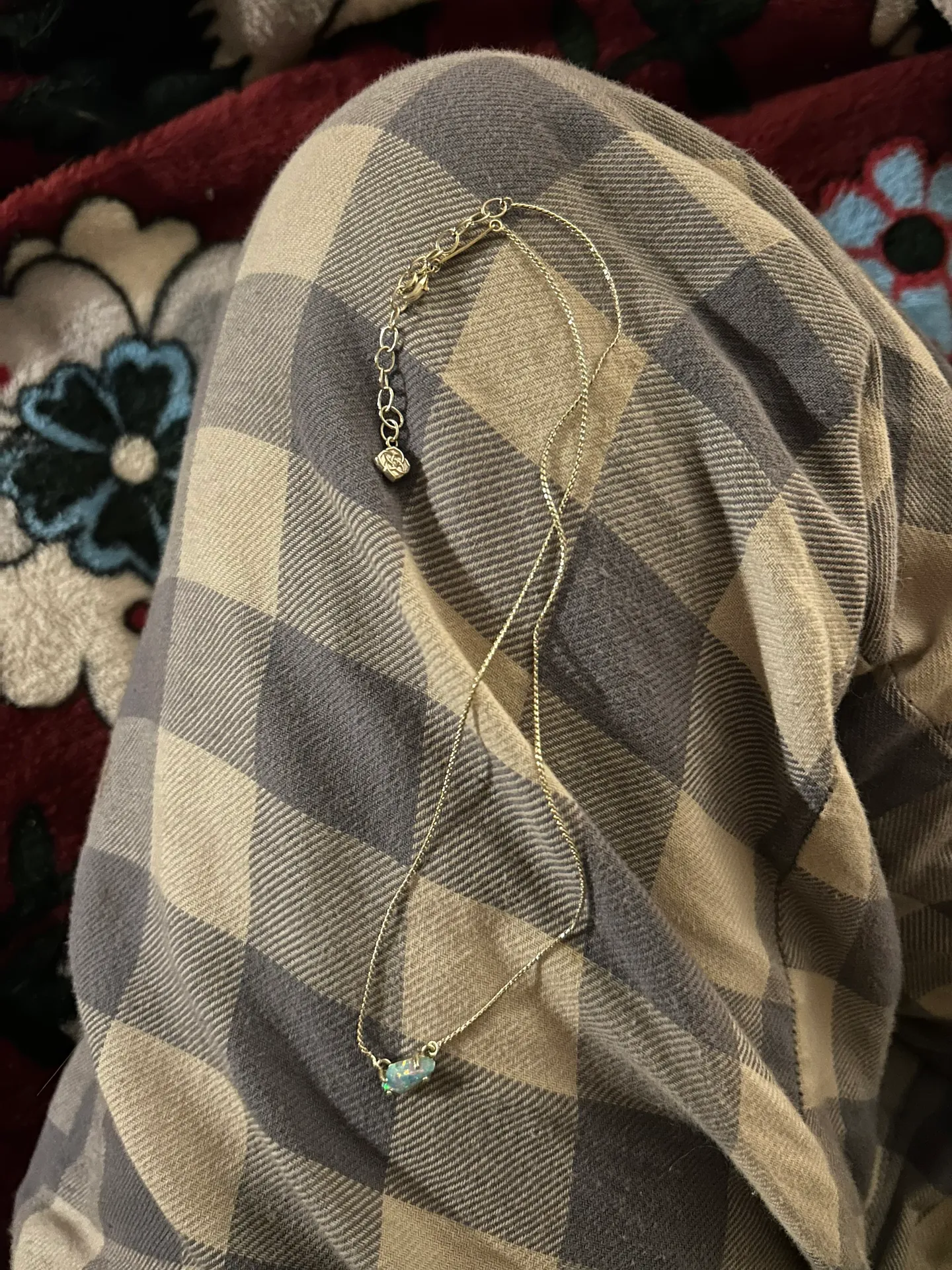 Kendra Scott Isla Necklace - Image 4