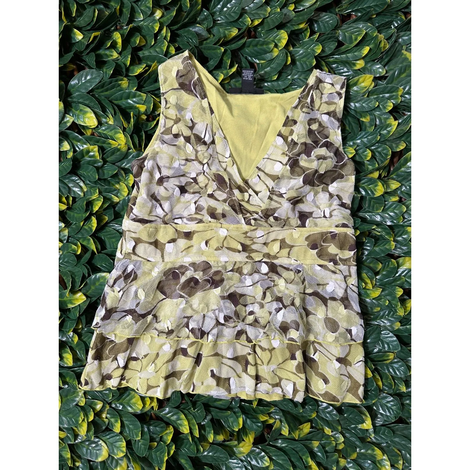 Y2K INC Green Brown Cute Sleeveless Top Size Small - Image 3