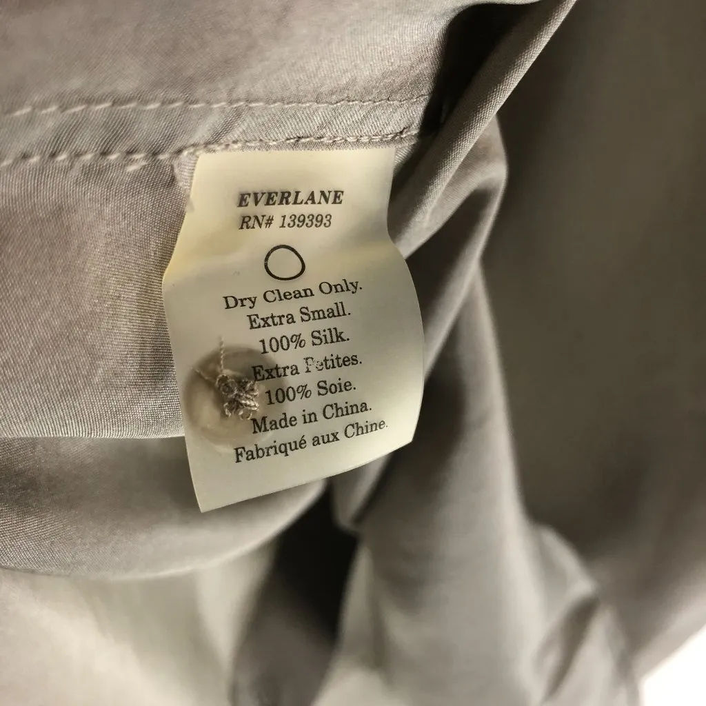 Everlane Womens Blouse Top Silk Button Down Pocket Lightweight Gray XS - Image 4