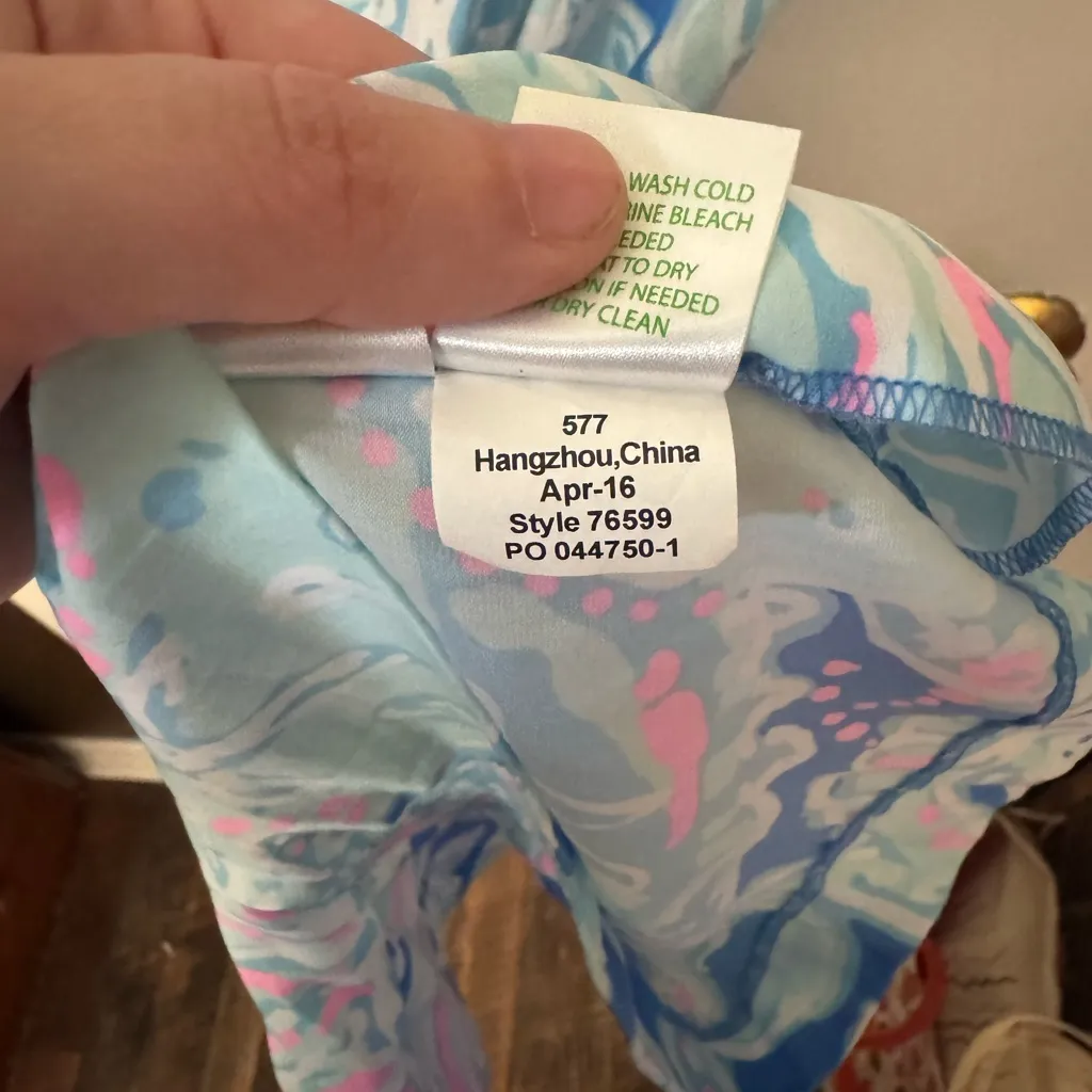 Lilly Pulitzer Deanna tank top Blue and Pink Patterned romper - Image 5