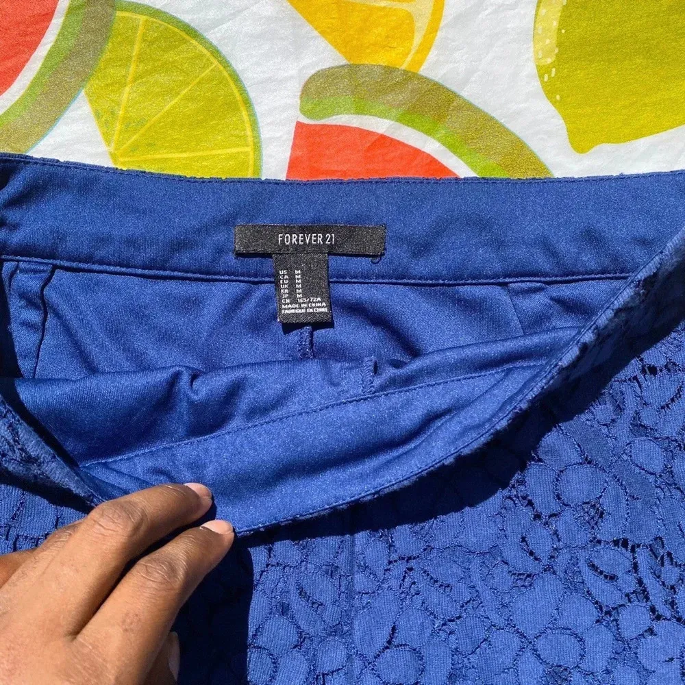 Forever 21 royal blue floral lace shorts  M - Image 3