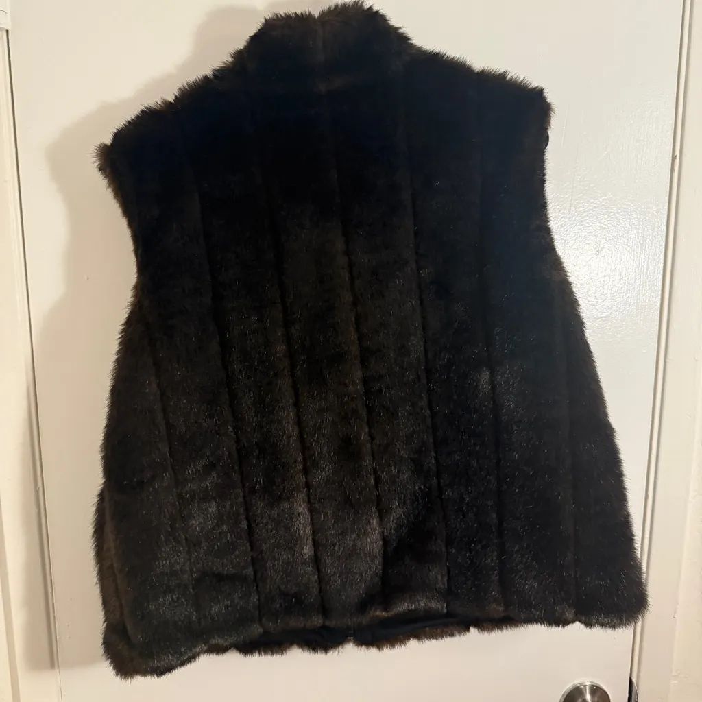 Unknown Brand- Dark Brown and Black Womens Faux Fur Vest 2XL - Image 6