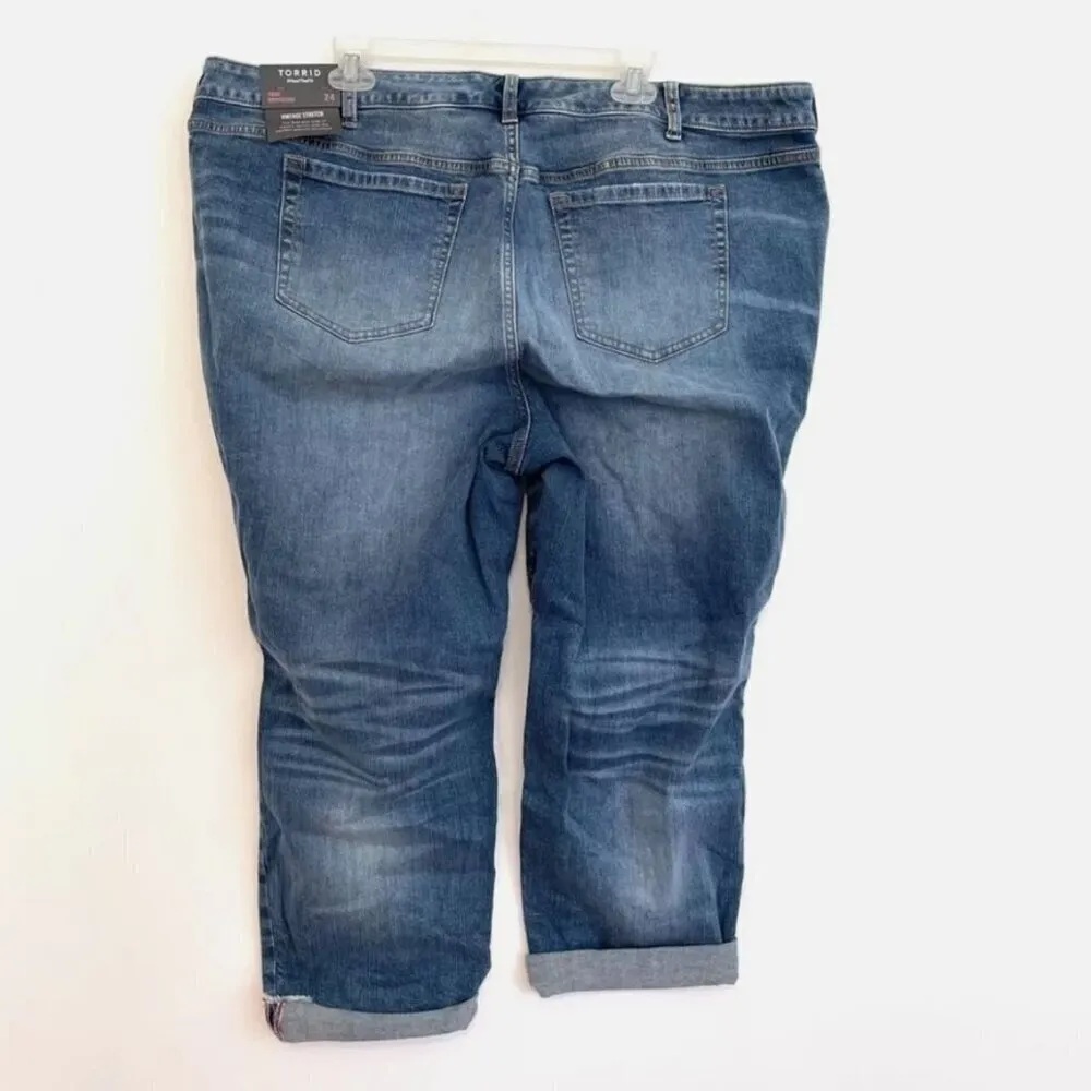 NEW NWT TORRID Plus Size Crop Boyfriend Straight Vintage Stretch Mid Rise Jean - Image 9