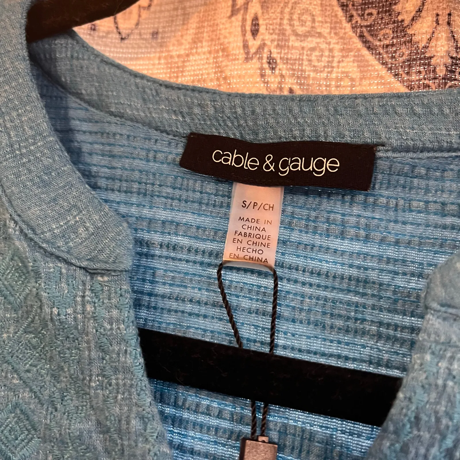 Cable & Gauge‎ Blue Embroidered Top Size Small - Image 7