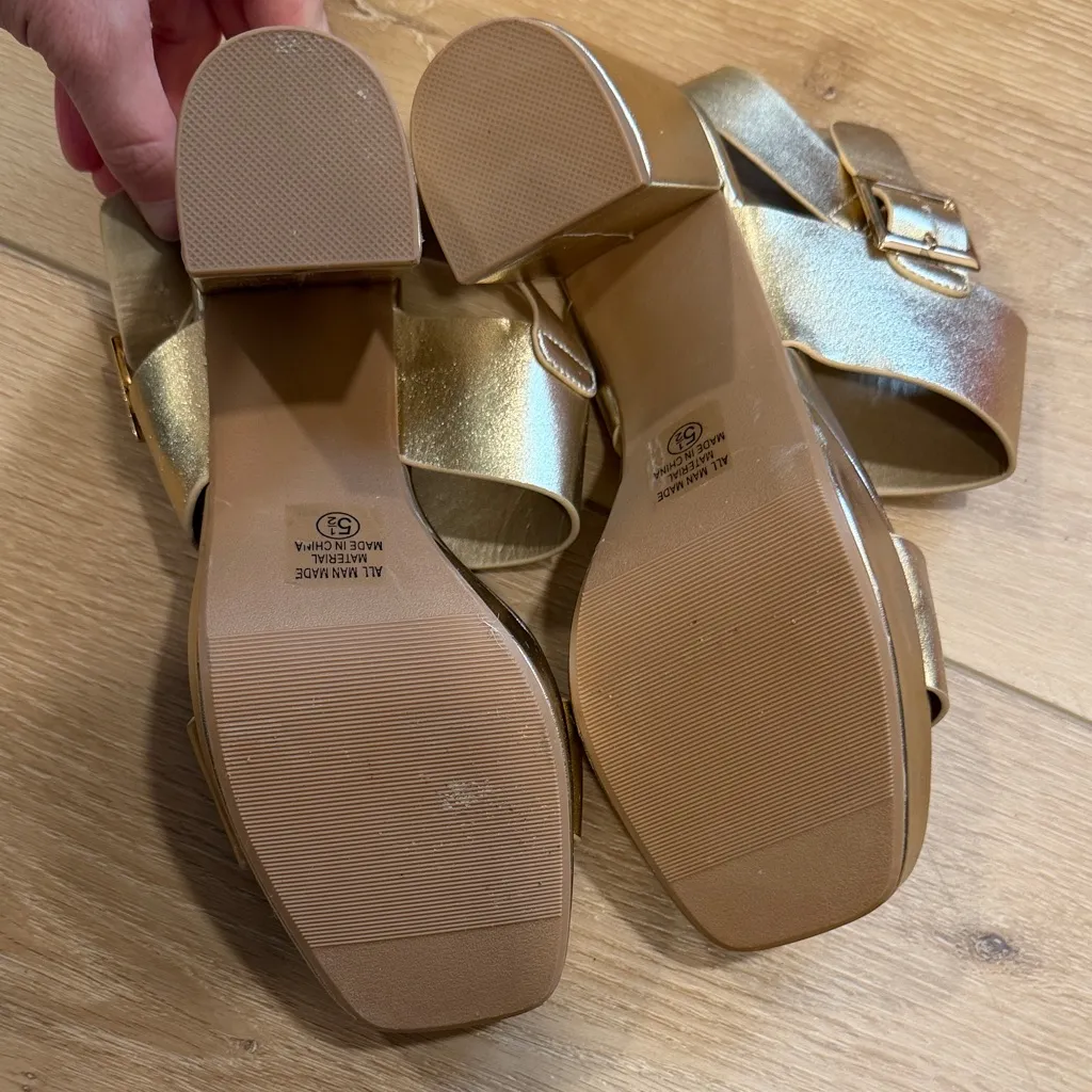 Soda Women's Gold Heels - Image 6