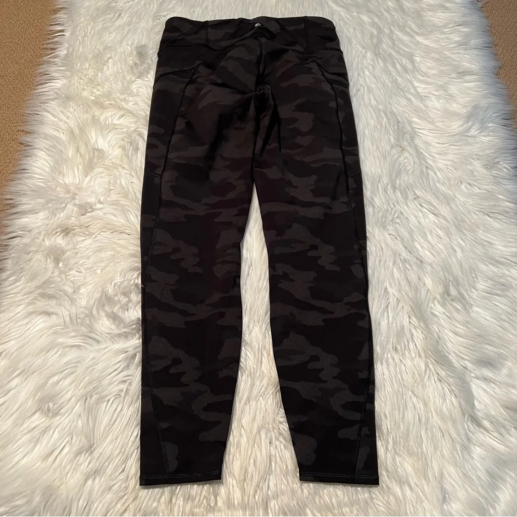 Athleta Rainier Reflective Tight Black Gray Camo M - Image 6