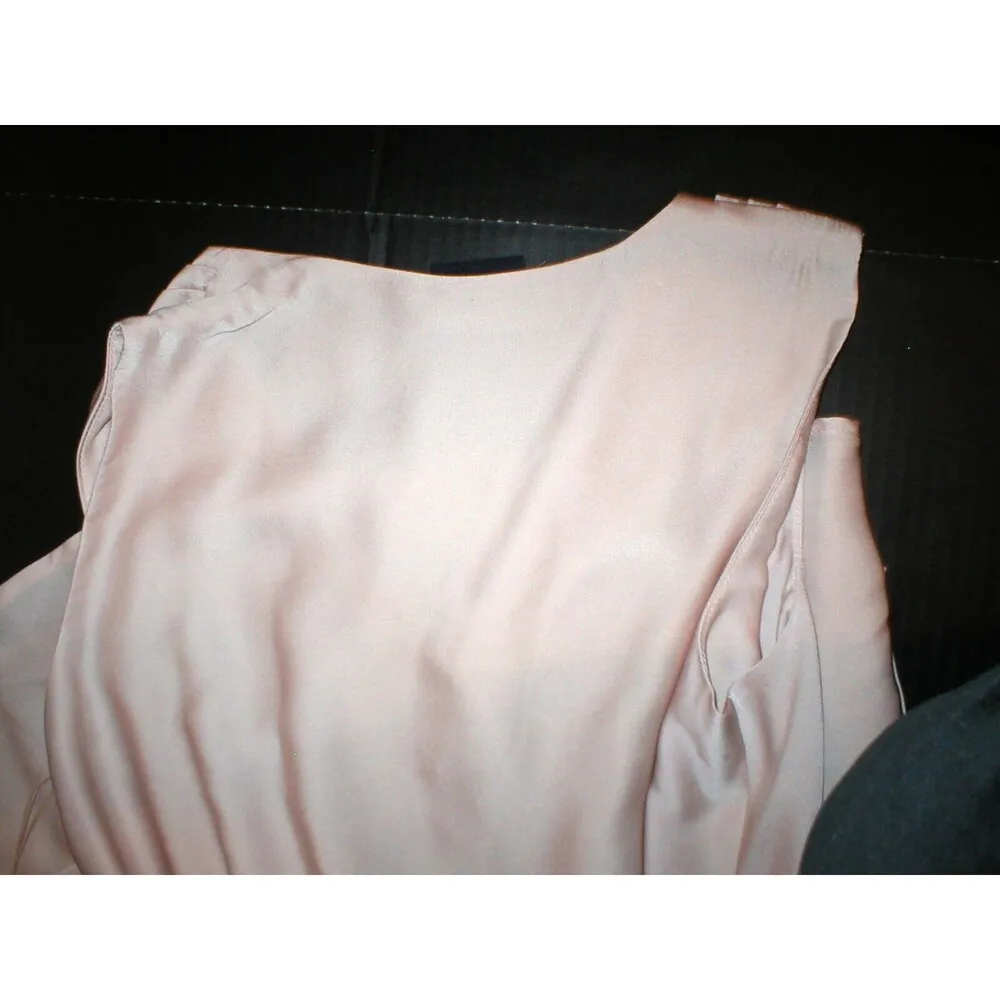 New Womens NWT $269 Taylor Dress 14 Pale Pink Beige Tiered V Neck Peach Silky - Image 10