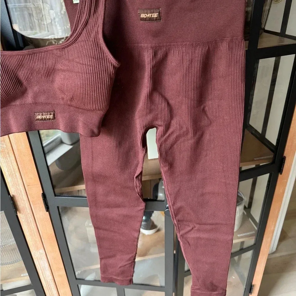 Oh Polly Bo + Tee workout set No Sweat Ribbed Scoop Neck Sports Bra Dark Brown leggings - Image 6