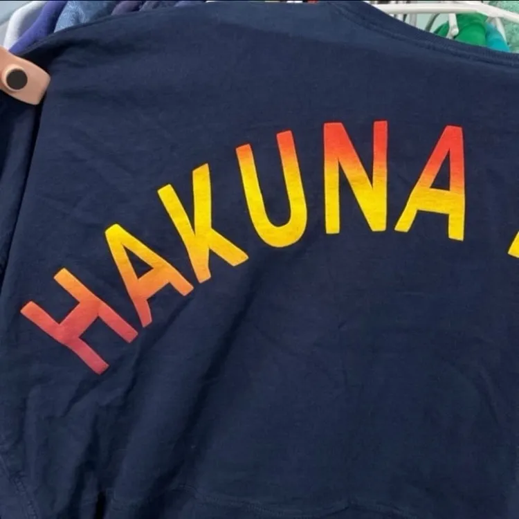 Disney parks lion king together till the end hakuna Matata cropped spirit jersey - Image 4