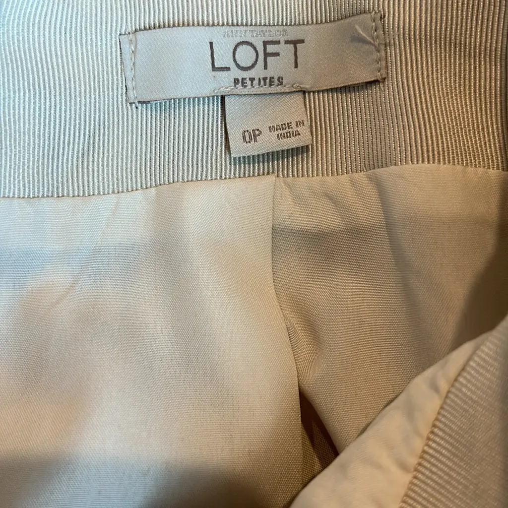 3/$15 LOFT gold metallic sparkle skirt - Image 5