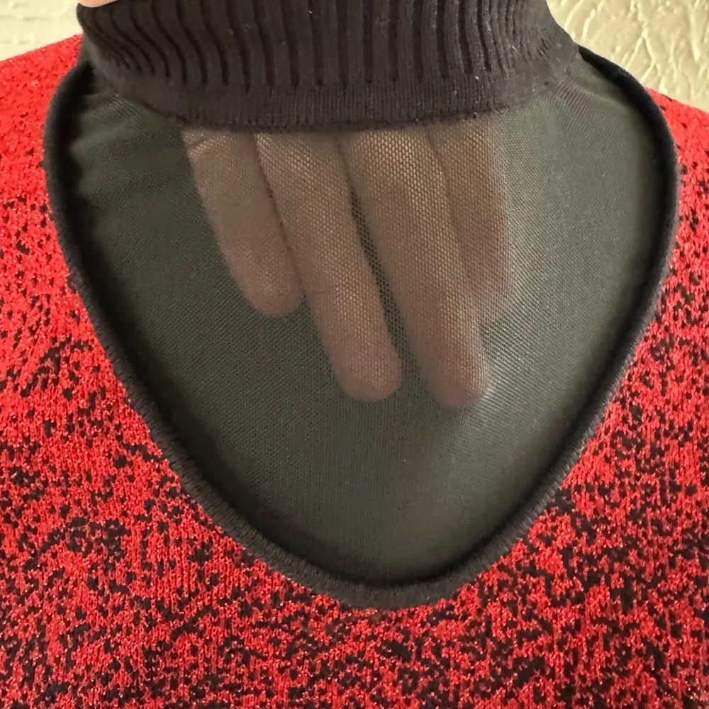 😍ADRIENNE VITTADIN Glitter Red Sweater😍 ~medium NWT - Image 2