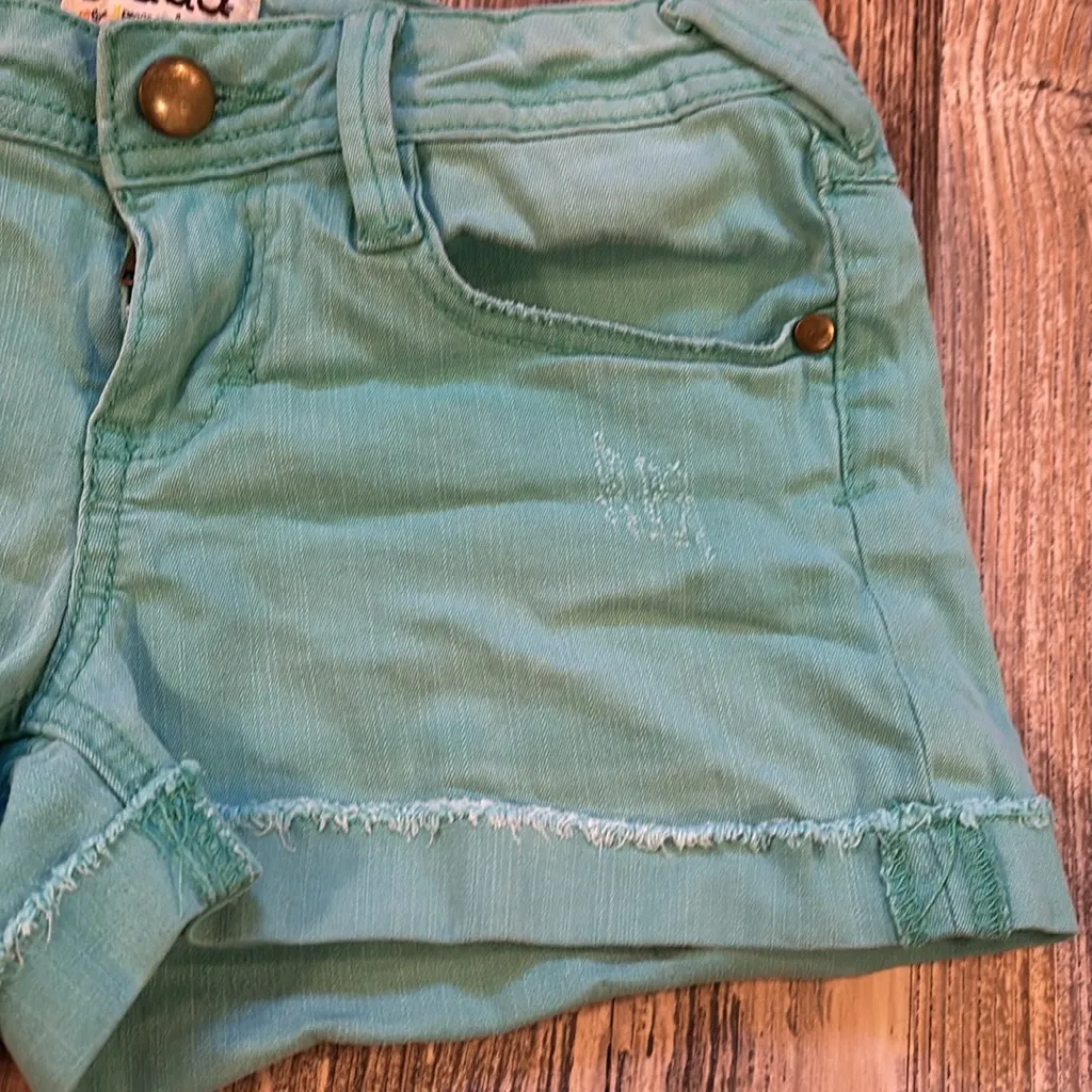 Mudd Mint Green Distressed Denim Shorts - Size 3 - Image 2