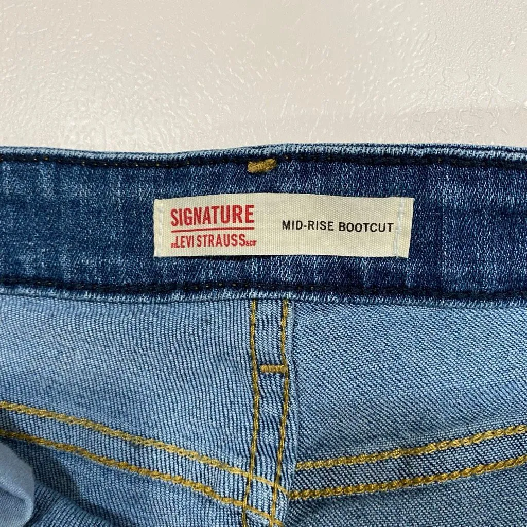 Levi Strauss Signature Mid Rise Bootcut Jeans Women 8 Long W28 L34 Blue Denim - Image 3