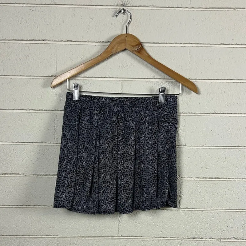 Brandy Melville Blue Floral Mini Skirt - Image 3