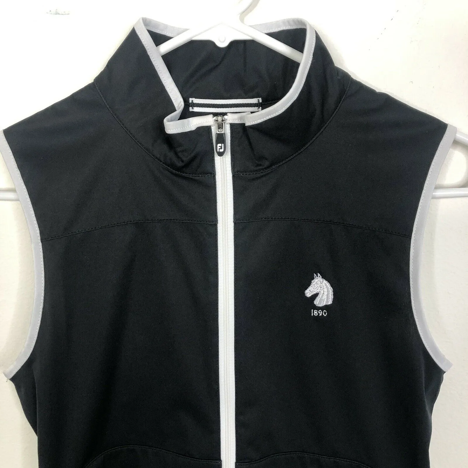 NEW Footjoy Golfleisure Black White Sleeveless Zip Up Vest Womens Size XS - Image 2