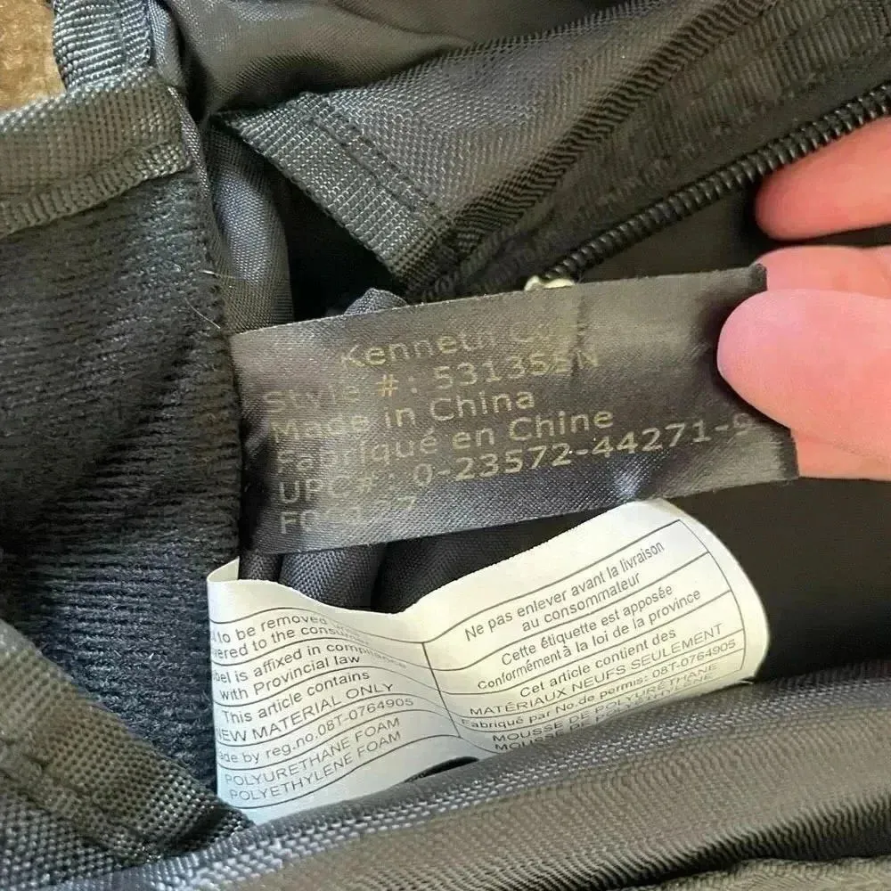 Kenneth Cole Reaction Black Laptop Messenger Office Business School Bag - Image 14