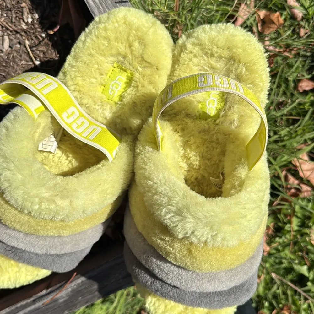 UGG Women's Fluff Yeah Sandal Yellow Gray Fury Slipper Sheepskin Slide size 9 - Image 3