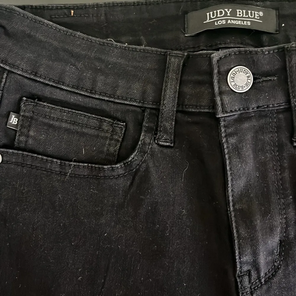 Judy Blue Black Denim Shorts - Image 3