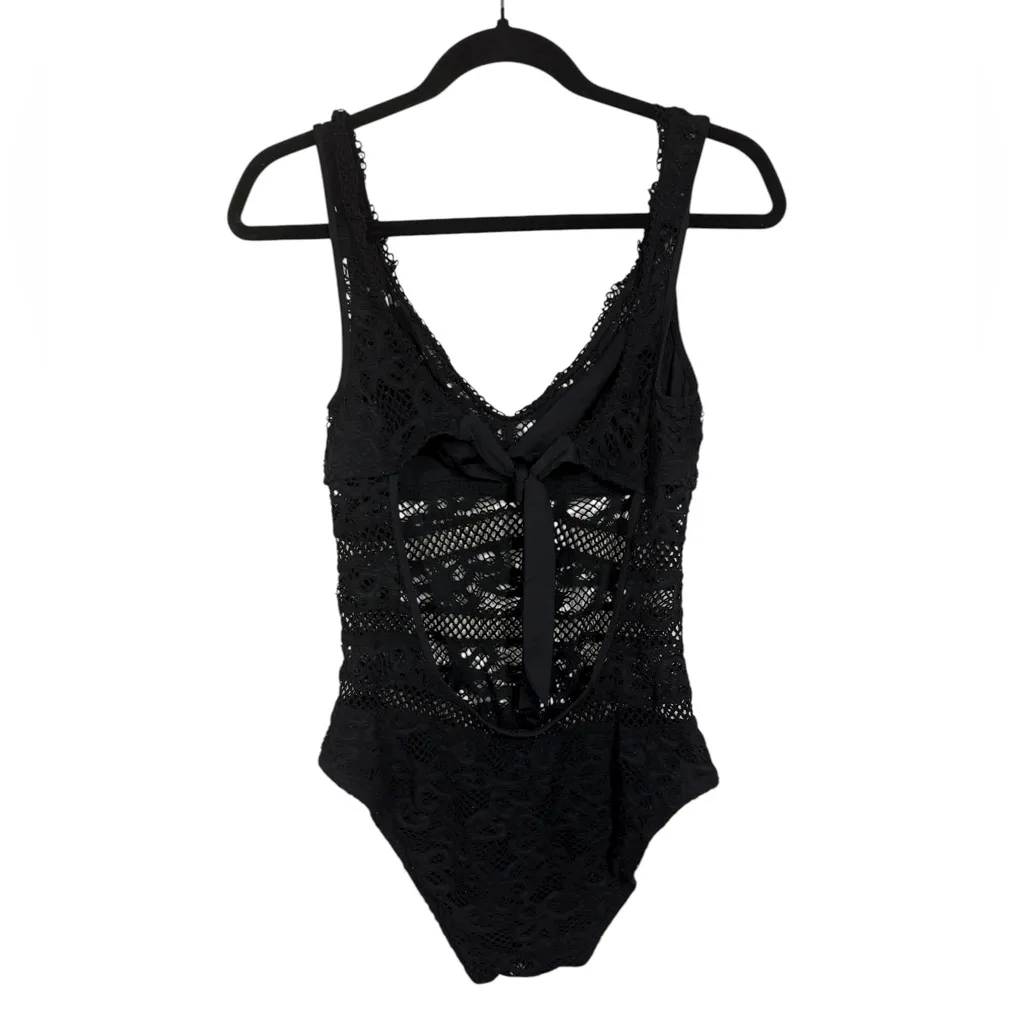 Becca Virtue Captured Crochet One Piece Swimsuit Sz Large - Image 6