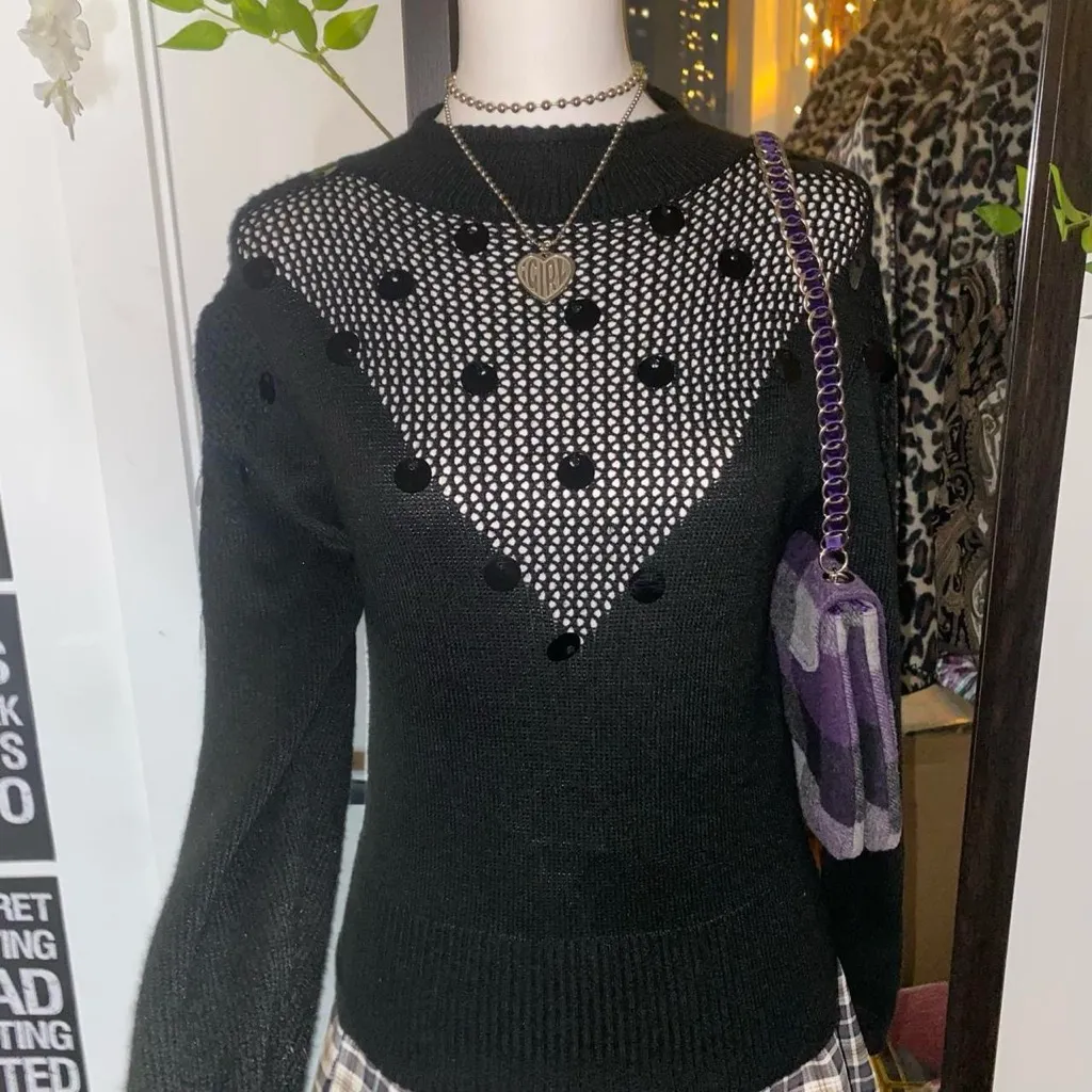 90s vintage style gothic vampire girl sequin sweater top Black Size M - Image 2