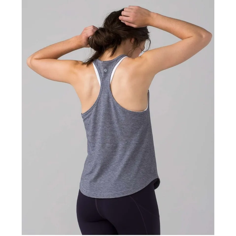 Lululemon Women's Long Distance Racerback‎ Tank Heathered Boysenberry Size 4 - Image 3