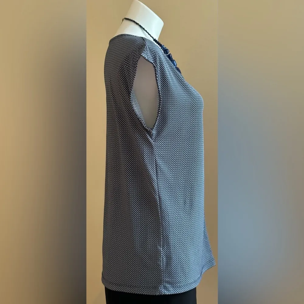 Ann Taylor Blue & White Sleeveless Pull Over Wide Cut & lose Fit Summer top SZ M - Image 4