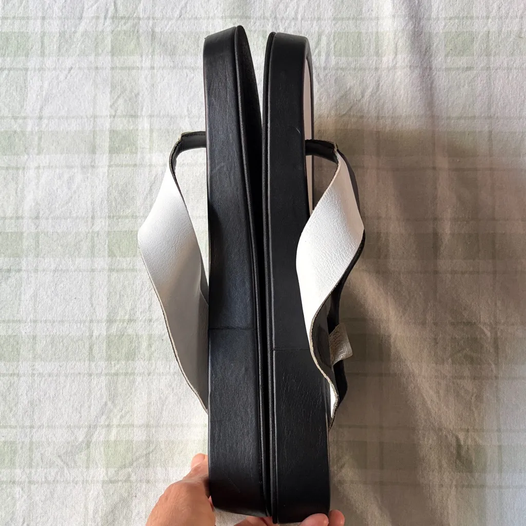 Alohas Black and White Sandals - Image 5