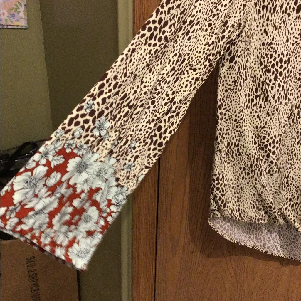 Woman Size Lg Crisscross Deep V-Neck Wrap Cris Cross Long Sleeve Bell Boutique - Image 5