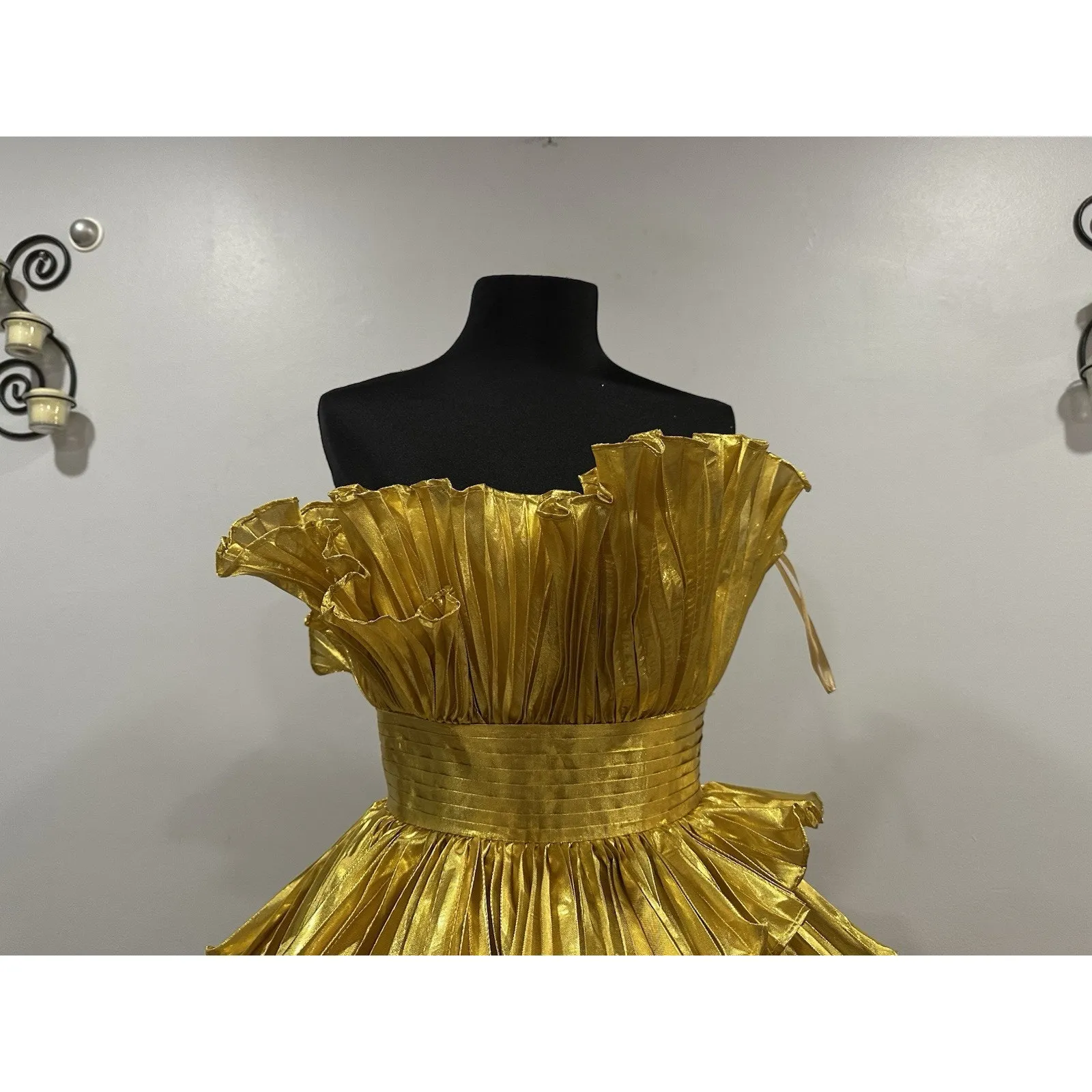 Mac Duggal 11697 Gold Ruffle Strapless Tiered Gown Sz 2 NWOT - Image 4