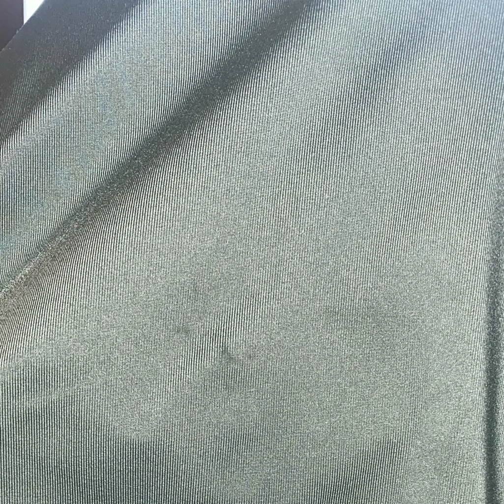 $140 Fabletics smoke green phoenix long sleeve and trinity high waited leggings - Image 7