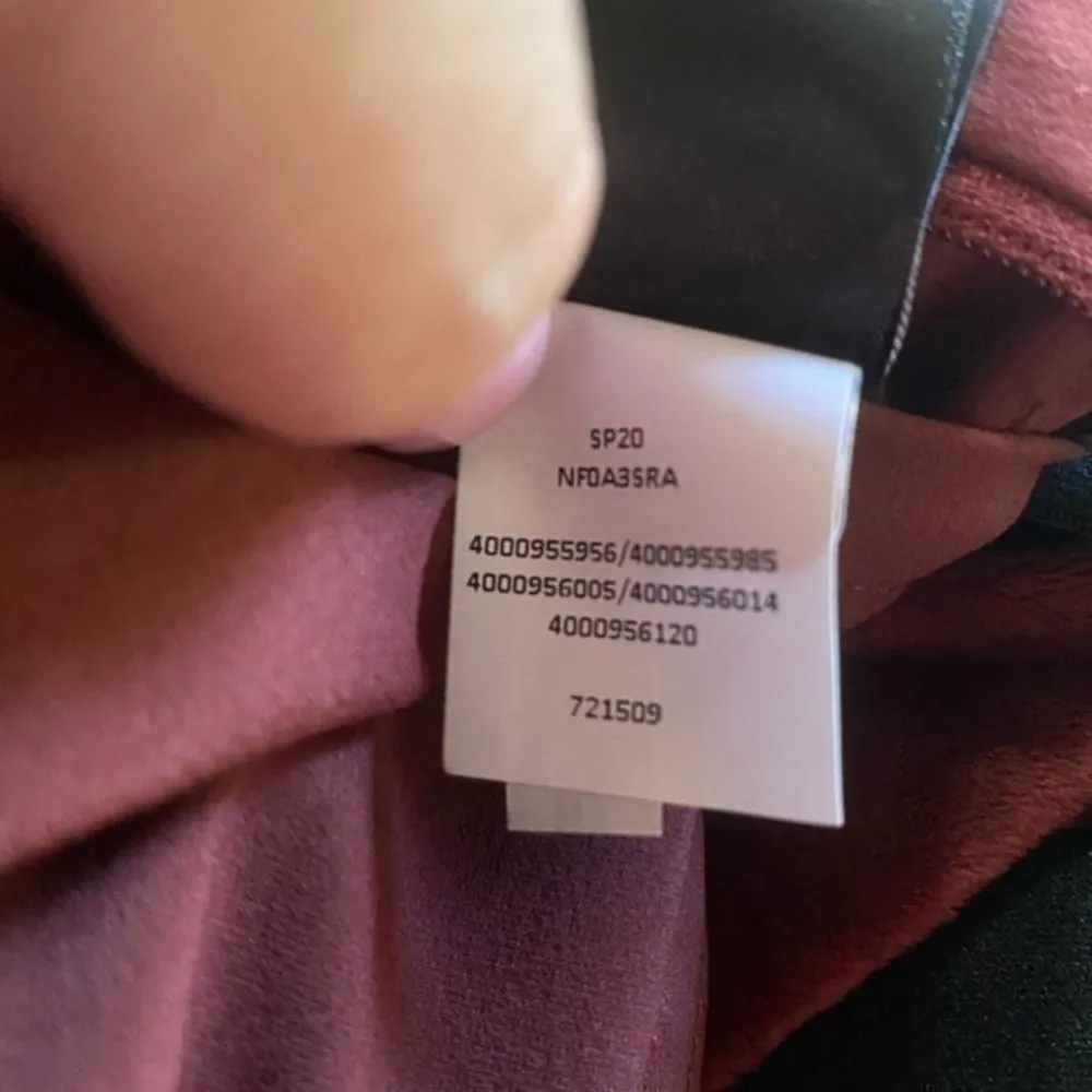 The North Face Shelbe Raschel Reversible Fleece Lined Pullover in Root Brown XS - Image 10