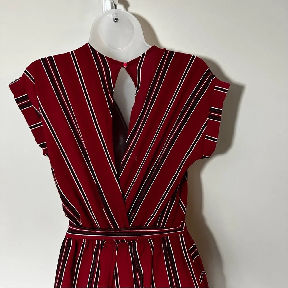 Monteau Red Striped Wide Leg Jumpsuit in Size Medium - Image 5