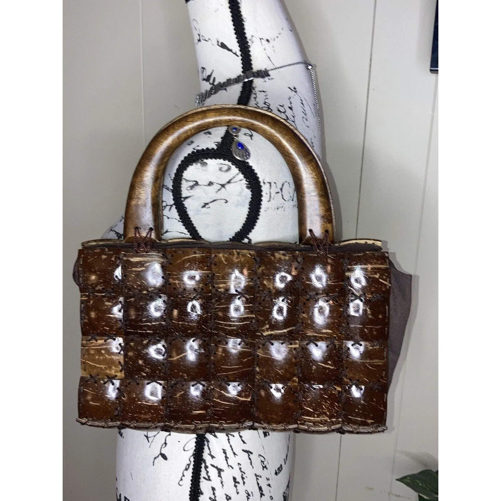 Handmade Coconut Shell Woven Patchwork Brown Zip Handbag Purse lined EUC - Image 4