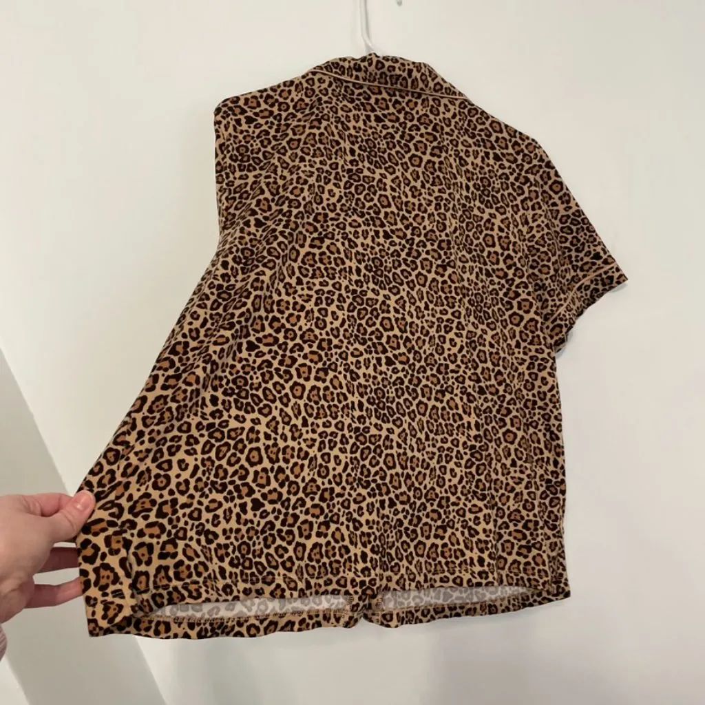JONES NEW YORK Short Sleeve / Capri Pant 2 Piece Pajama Set Cheetah Leopard PJs - Image 8