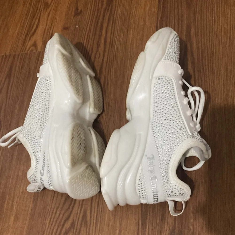 Juicy Couture Chunky Lace Up Fashion Sneaker Stylish Platform Tennis Shoe 8.5 - Image 3