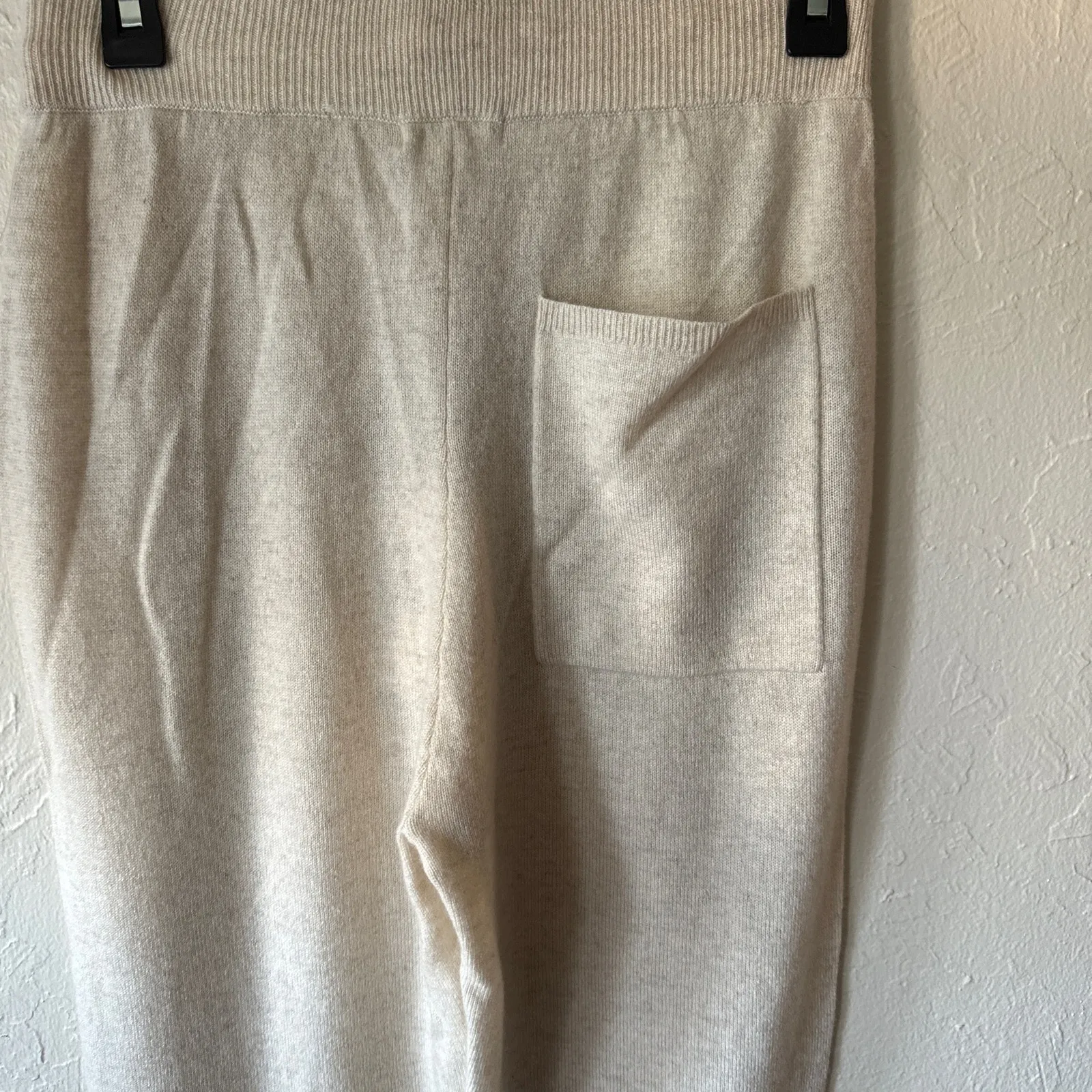 NWT Johnny Was Cashmere Spring Jogger Size XS - Image 4