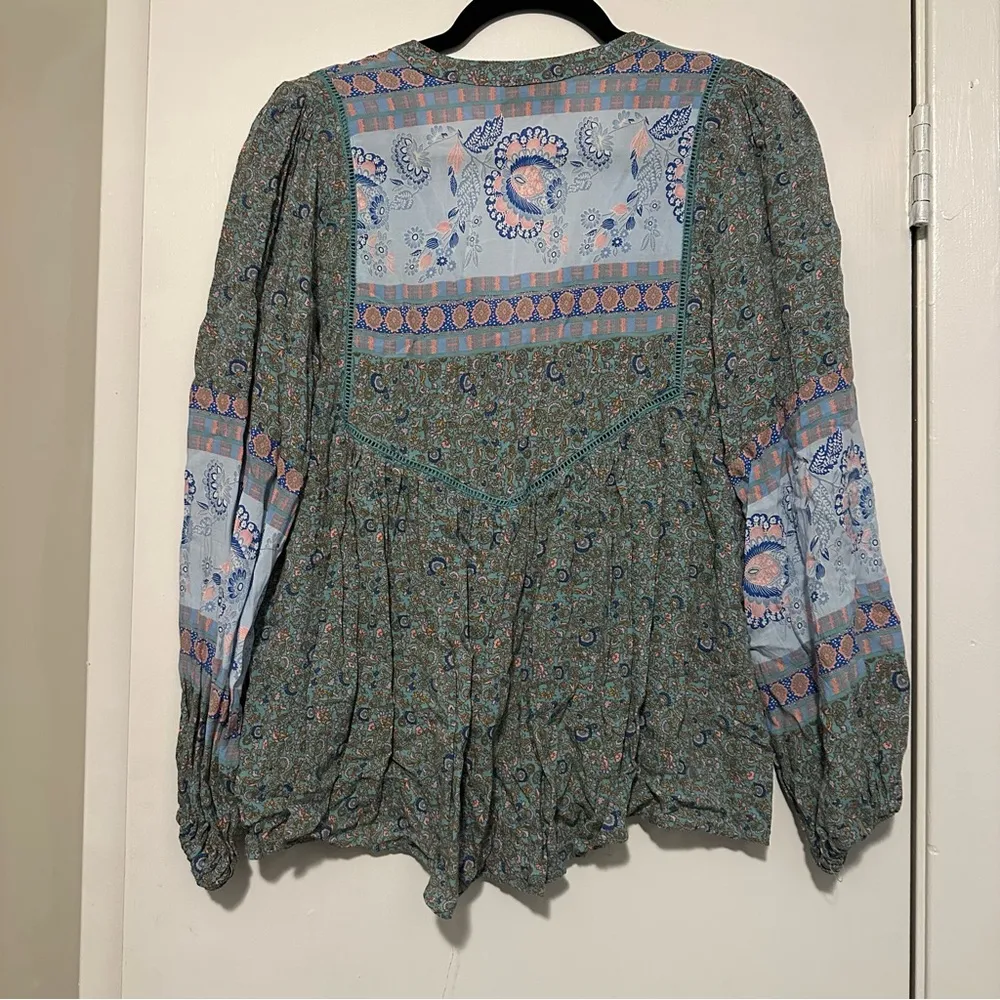 Vici long sleeve bohemian blouse size S - Image 3