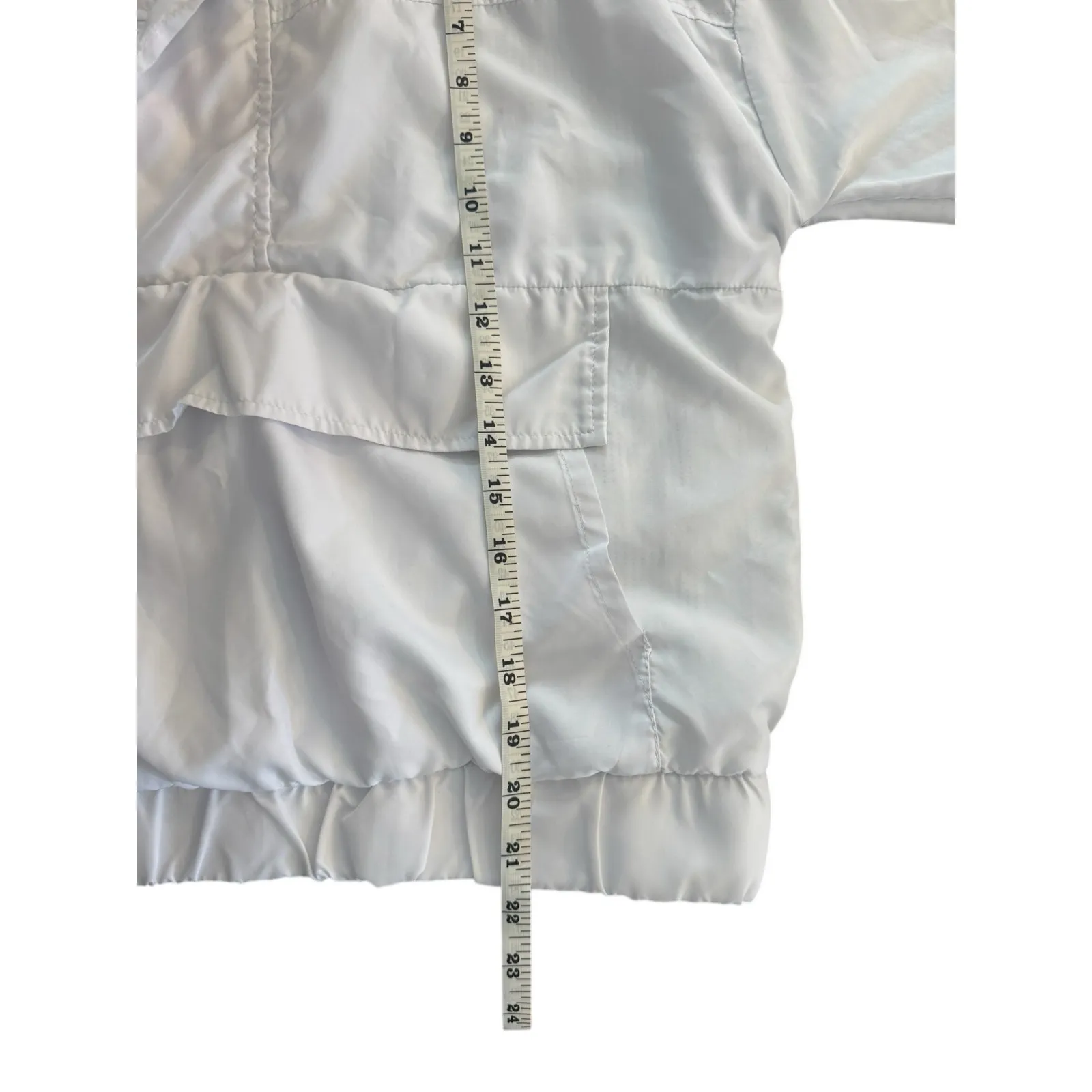 Forever 21 White Cropped Windbreaker Pullover Hooded Jacket Women’s Small - Image 9