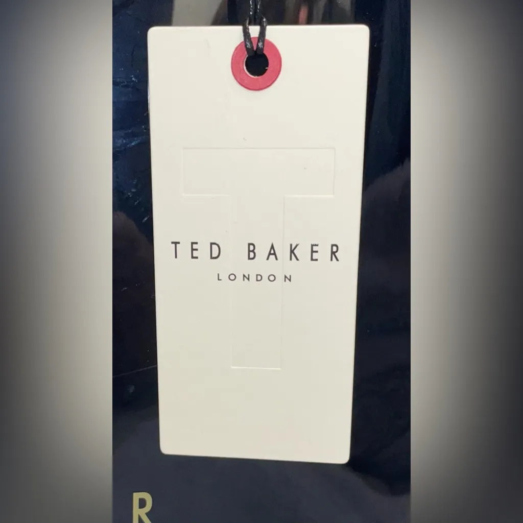 Ted Baker London NWT Black Patent Vinyl Bow Shoulder Bag/Tote Gold Logo - Image 12
