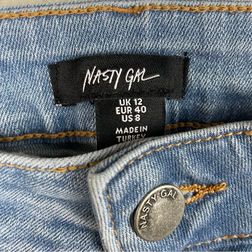 Nasty Gal Sequin Embroidered Flare Jeans Women's Size 8 Festival Boho Flower - Image 6